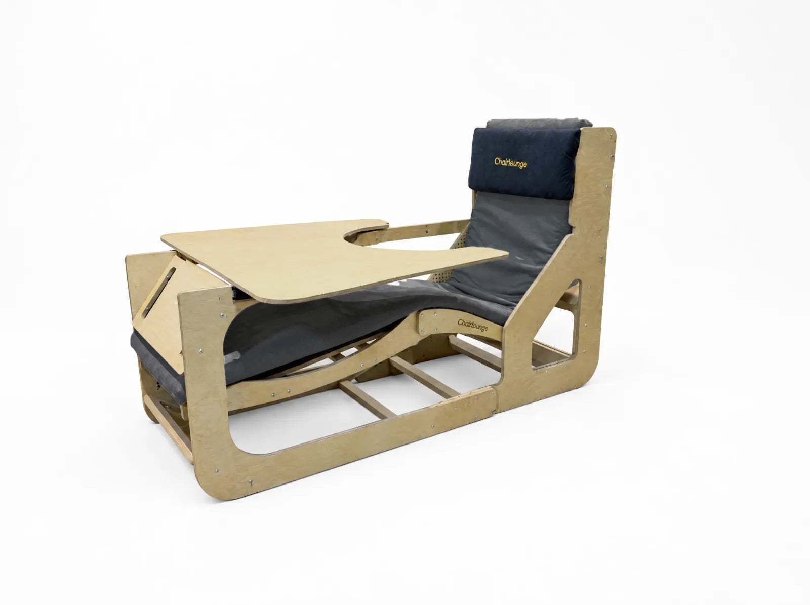 ChairLounge بخشب صنوبر ذهبي فاتح ووسادة رمادي